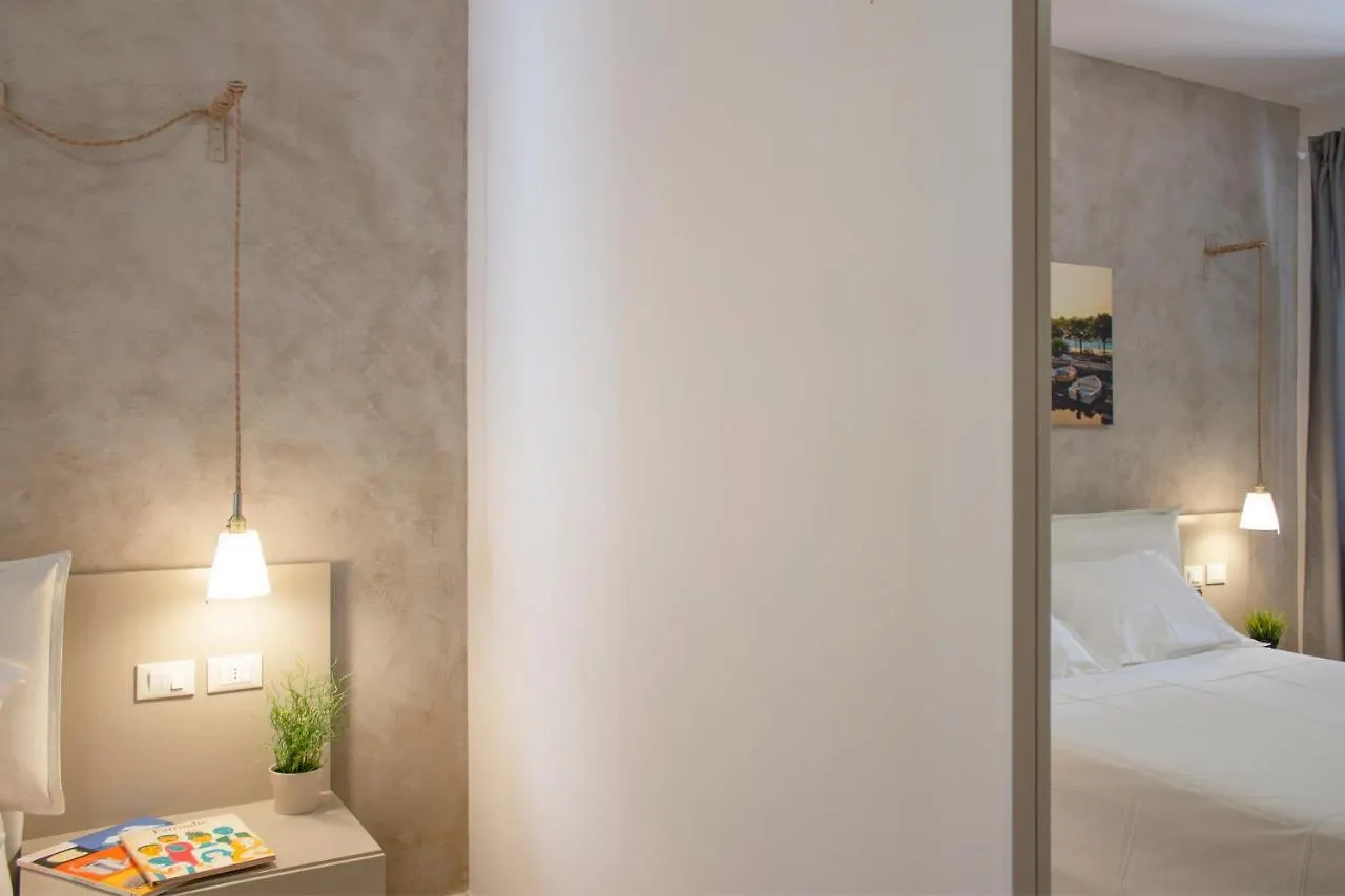 Chiare Ginestre Appartement San Felice del Benaco 0*,